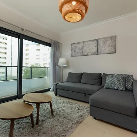 Sol & Rocha Prime 203 Apartment *